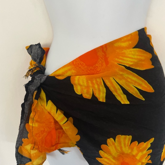 Swim coverup - Picture 3 of 5